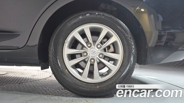 Hyundai AVANTE 2020 — photo 7