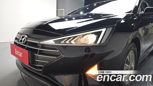 Hyundai AVANTE 2020 — photo 8