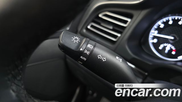 Hyundai AVANTE 2020 — photo 28