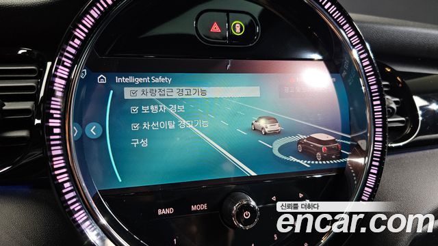 Mini Cooper 2022 — photo 21
