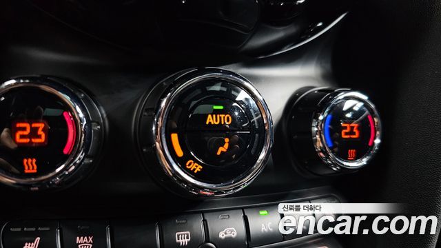 Mini Cooper 2022 — photo 22