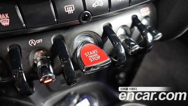 Mini Cooper 2022 — photo 23