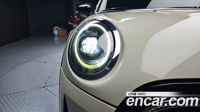 Mini Cooper 2022 — photo 8