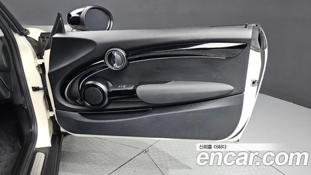 Mini Cooper 2022 — photo 15