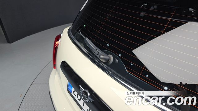 Mini Cooper 2022 — photo 32