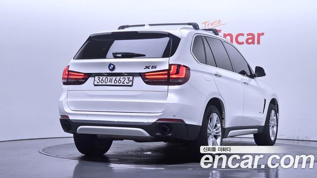 BMW X5 2015 — photo 2