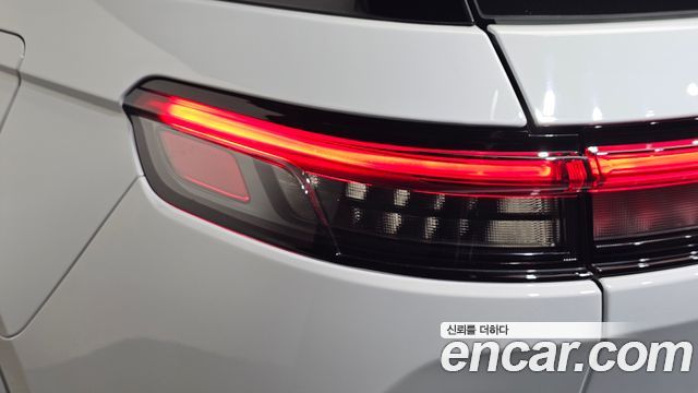 Jeep Cherokee 2023 — photo 9