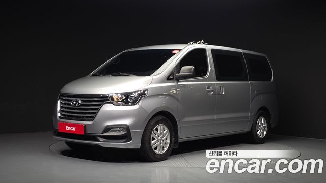 Hyundai Starex 2021 — photo 1