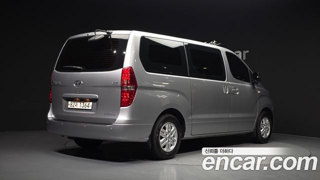 Hyundai Starex 2021 — photo 2