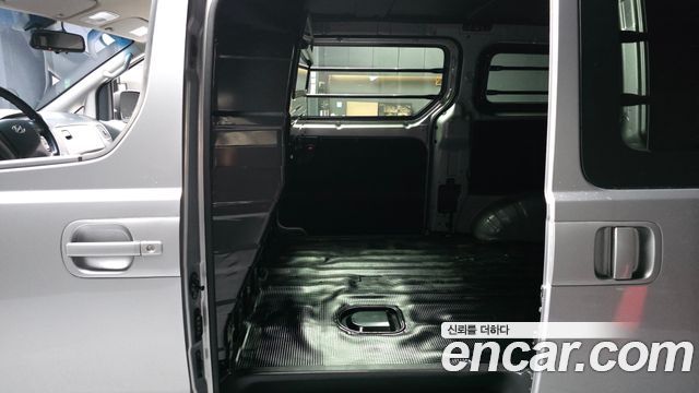 Hyundai Starex 2021 — photo 16