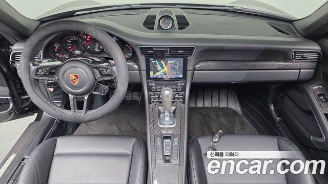 Porsche 911 2017 — photo 10
