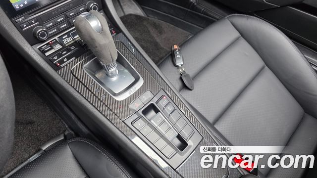 Porsche 911 2017 — photo 12