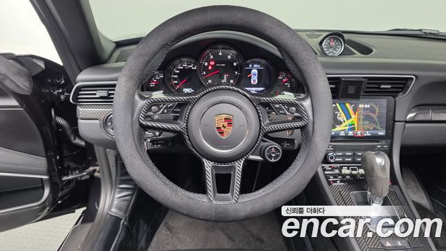 Porsche 911 2017 — photo 19