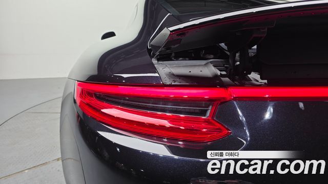 Porsche 911 2017 — photo 9