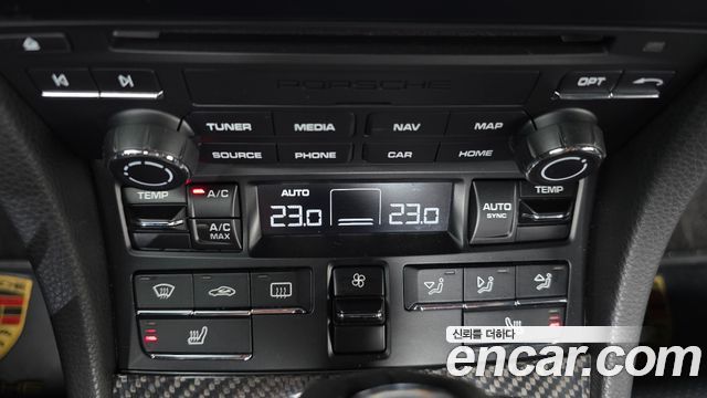 Porsche 911 2017 — photo 33