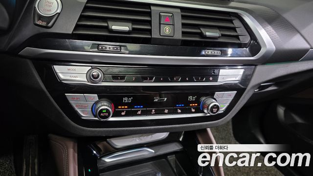 BMW X4 2021 — photo 23