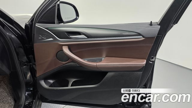 BMW X4 2021 — photo 15