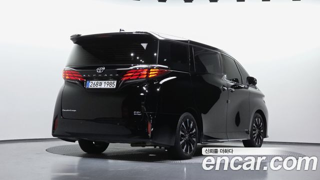 Toyota Alphard 2025 — photo 2