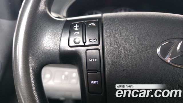 Hyundai Starex 2017 — photo 17