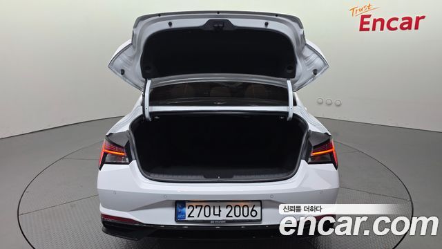 Hyundai AVANTE 2023 — photo 25