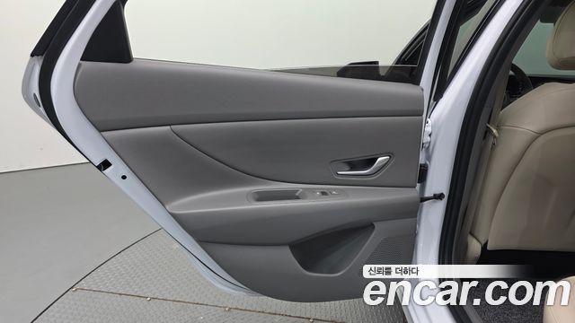 Hyundai AVANTE 2023 — photo 15