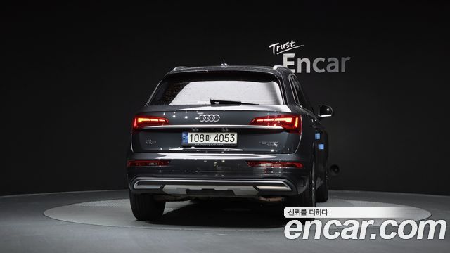 Audi Q5 2021 — photo 4