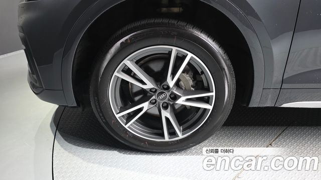 Audi Q5 2021 — photo 5