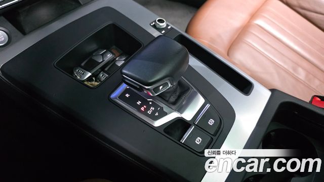 Audi Q5 2021 — photo 12