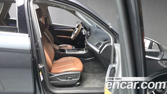 Audi Q5 2021 — photo 17