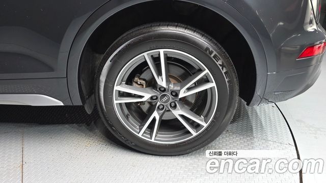 Audi Q5 2021 — photo 7