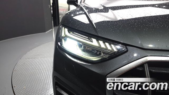 Audi Q5 2021 — photo 8