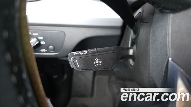 Audi Q5 2021 — photo 28