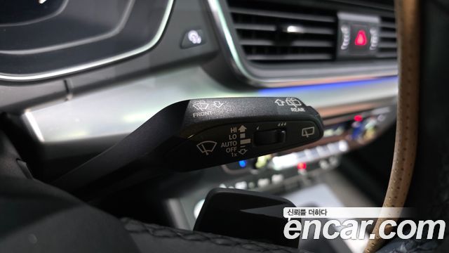 Audi Q5 2021 — photo 29
