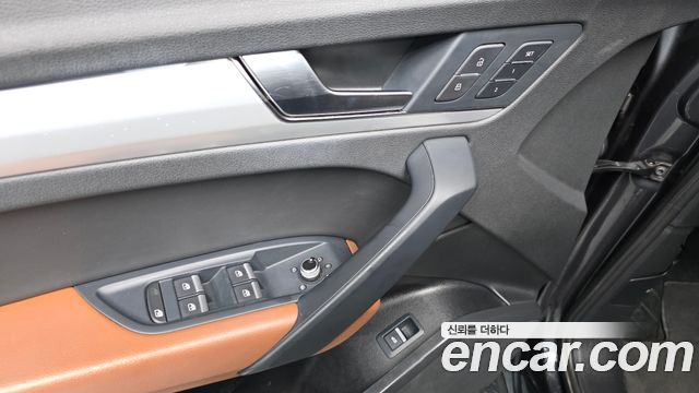 Audi Q5 2021 — photo 30