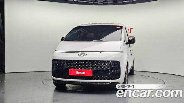 Hyundai Staria 2024 — photo 3