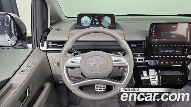 Hyundai Staria 2024 — photo 15