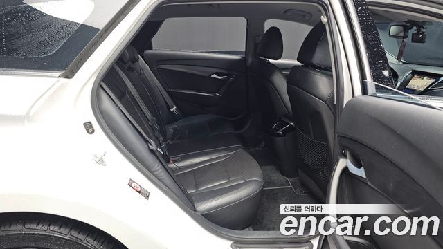 Hyundai i40 2014 — photo 11