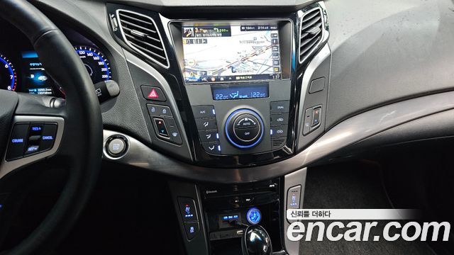 Hyundai i40 2014 — photo 13