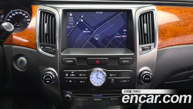 Hyundai Equus 2011 — photo 14