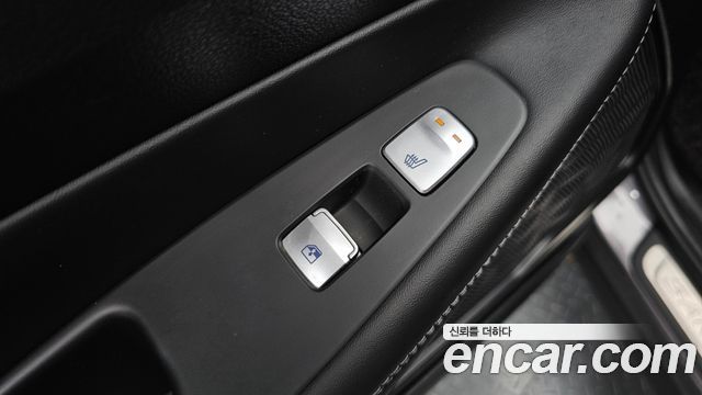 Hyundai Santafe 2021 — photo 32