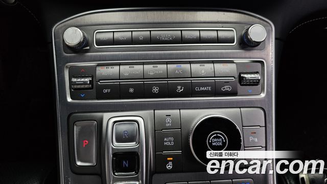 Hyundai Santafe 2021 — photo 34