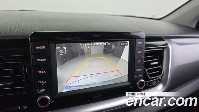 Kia Stonic 2018 — photo 15