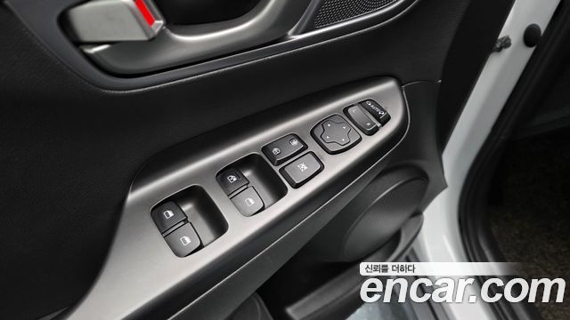 Hyundai Kona 2020 — photo 28