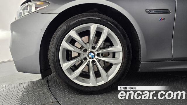 BMW 5-Series 2016 — photo 5