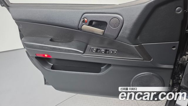 KG Mobility KORANDO 2015 — photo 14