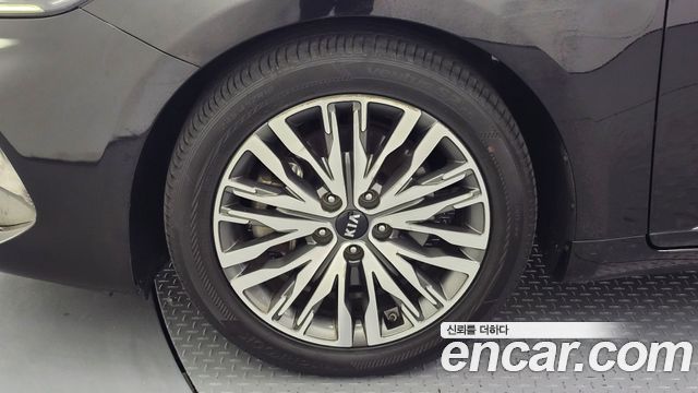 Kia K7 2020 — photo 5