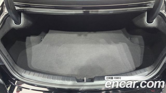 Kia K7 2020 — photo 31