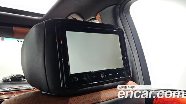Lexus LS 2005 — photo 16