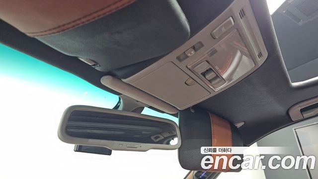 Lexus LS 2005 — photo 20