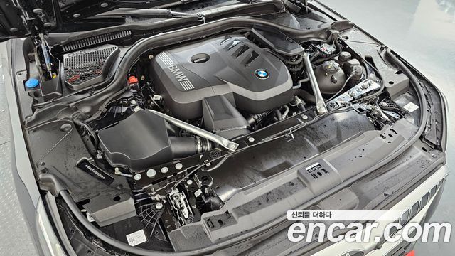 BMW 5-Series 2025 — photo 6
